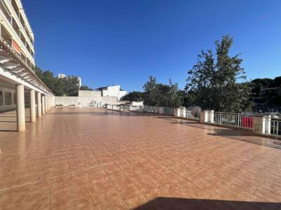 Gewerbeflächen zum Verkauf in Passeig d'es Port.