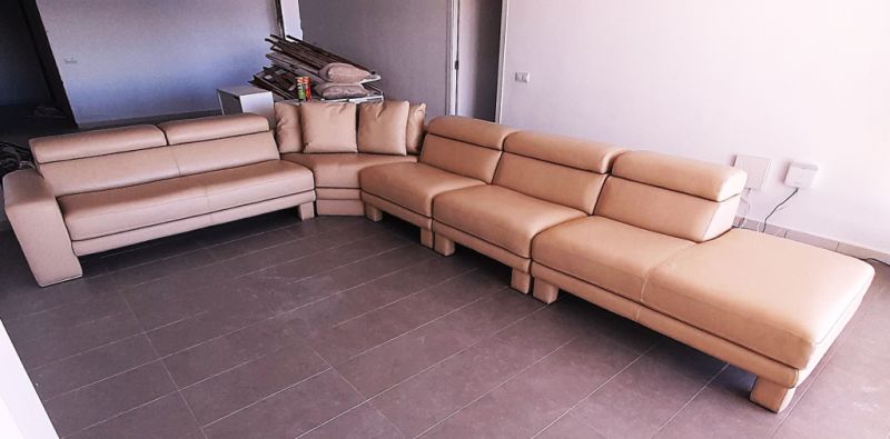 Gigantisches Echtledersofa