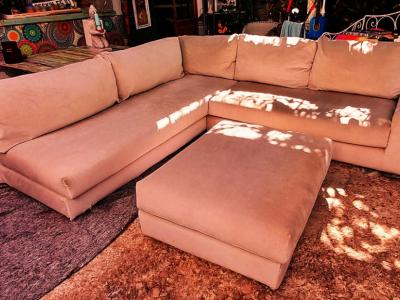 Gigantisches Sofa