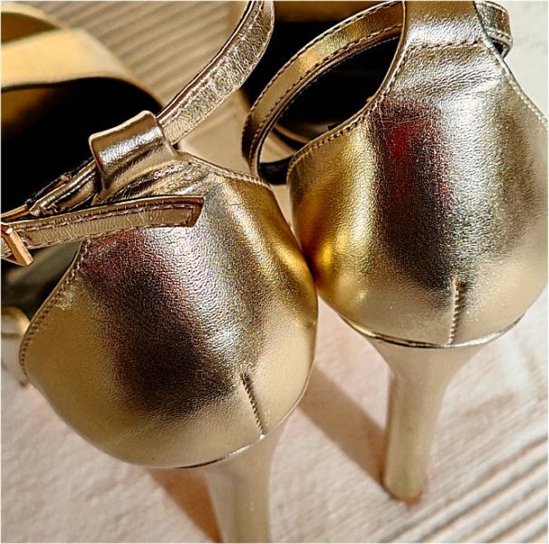 Gold high-heel platform sandals by Tulipano, size 38, like new