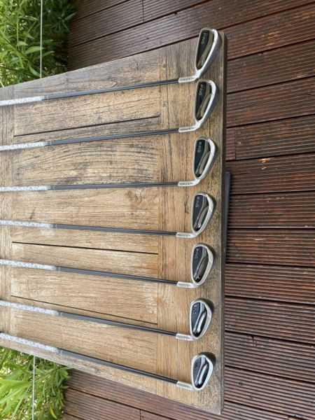 Golf Mallorca: Eisensatz PING G25 5 - 9, PW, SW Graphitschaft