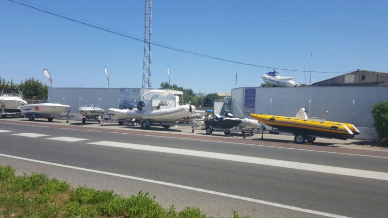 FREE - storage boat storage storage of boat vehicle parking space or Hall place