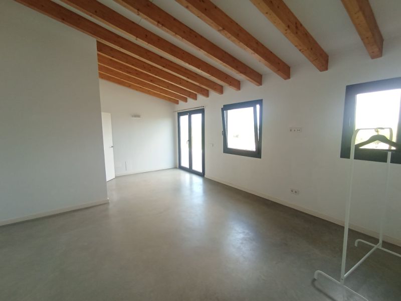 Large finca with 2 sep units, heating and pool near Felanitx --F 46