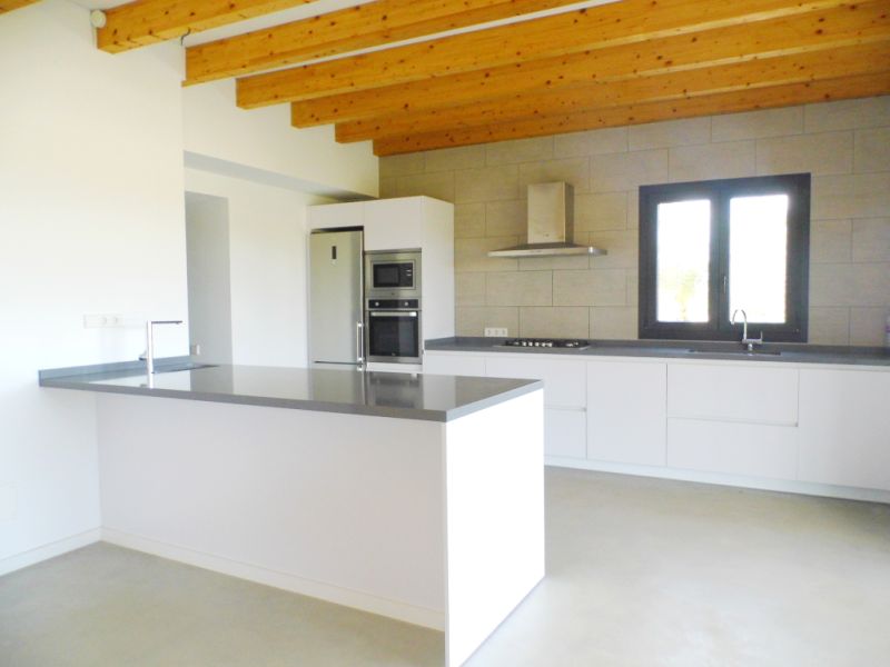 Large finca with 2 sep units, heating and pool near Felanitx --F 46