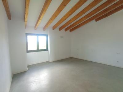 Large finca with 2 sep units, heating and pool near Felanitx --F 46