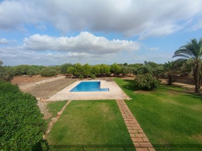 Large finca with 2 sep units, heating and pool near Felanitx --F 46