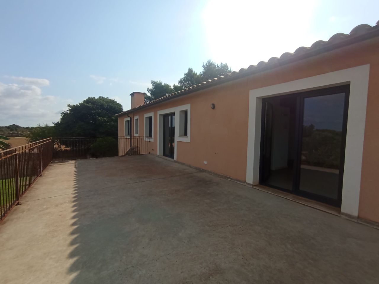 Large finca with 2 sep units, heating and pool near Felanitx --F 46