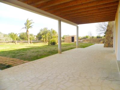 Large finca with 2 sep units, heating and pool near Felanitx --F 46