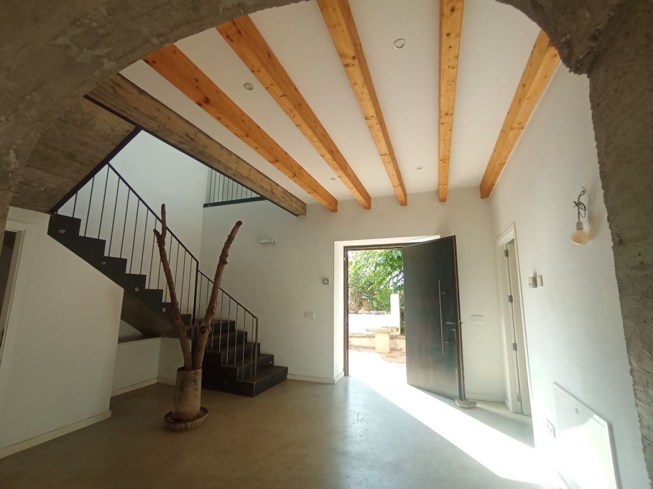Large finca with 2 sep units, heating and pool near Felanitx --F 46