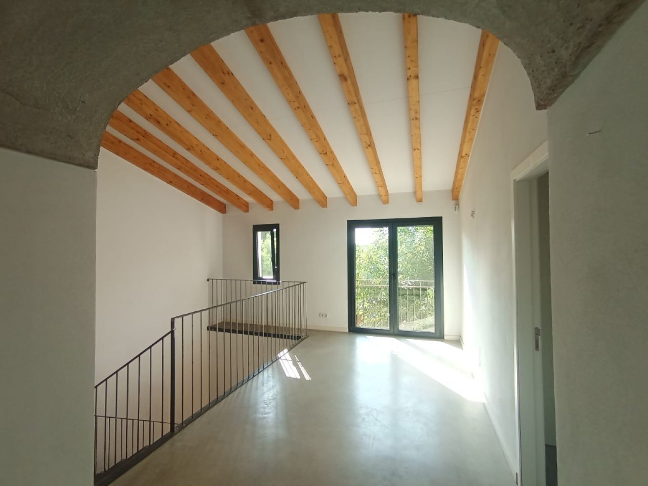 Large finca with 2 sep units, heating and pool near Felanitx --F 46