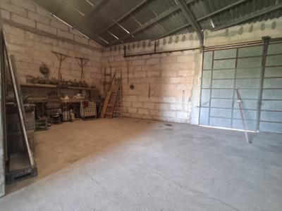 Grosse Garage / Lagerraum mit ausgebautem Apartment und Grundstück bei Porreres -- AP 29