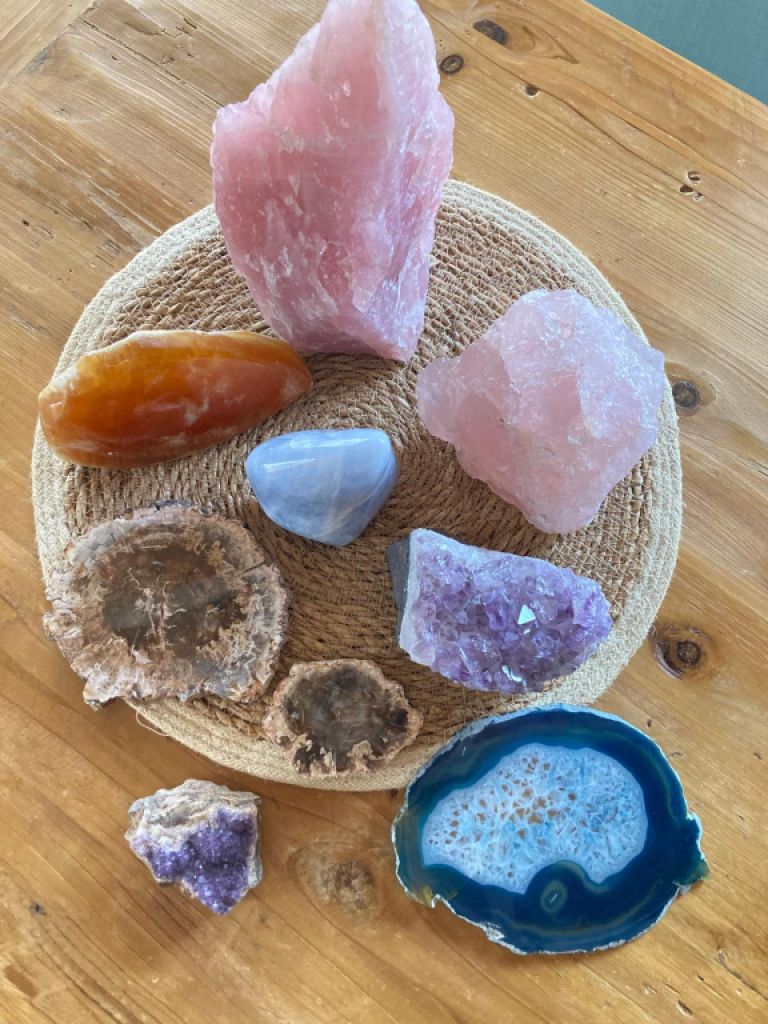 Large Healing Stones / Quartz in a Set