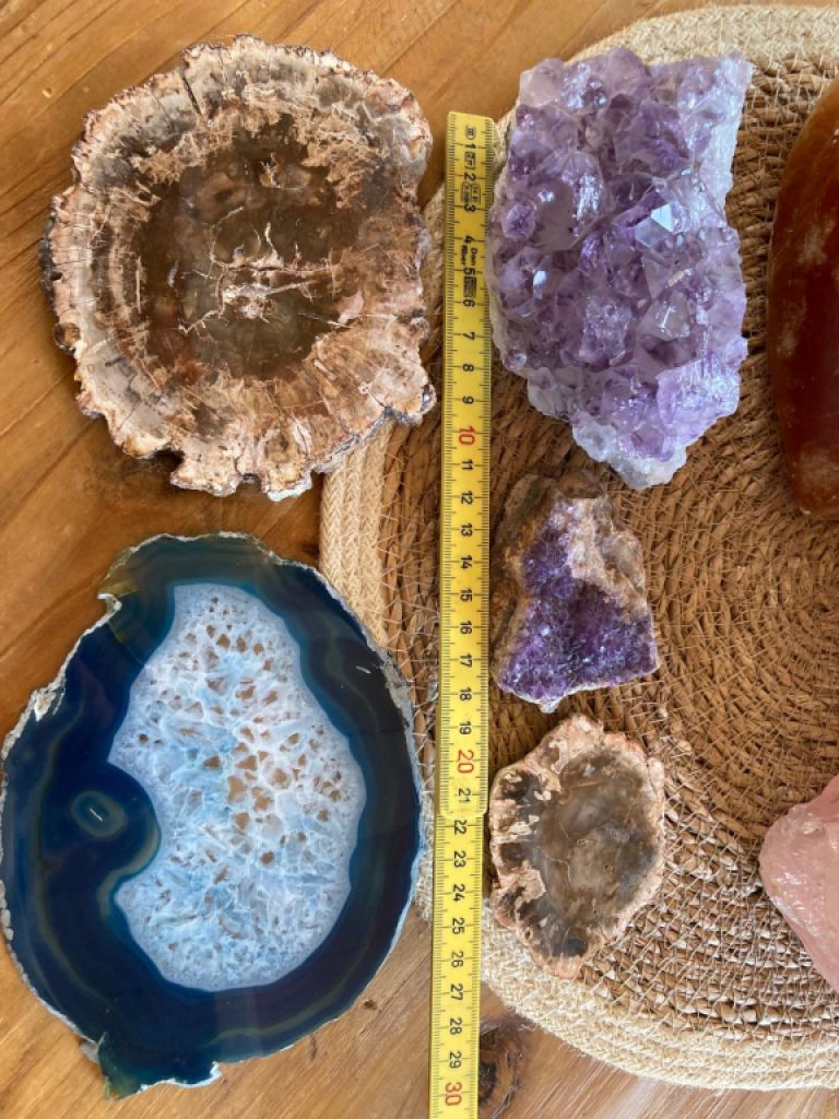 Large Healing Stones / Quartz in a Set