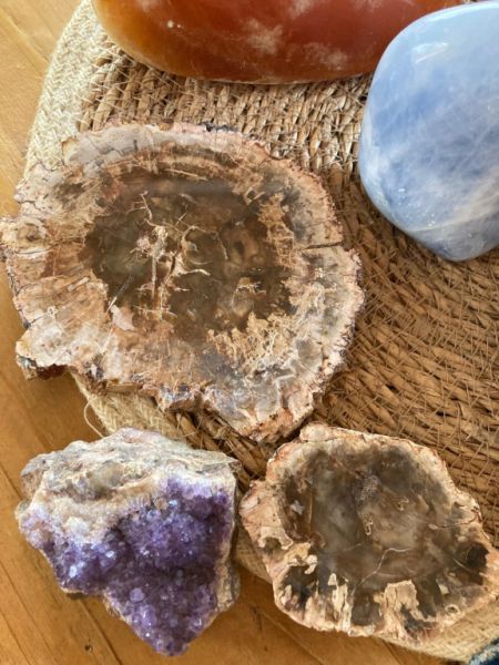 Large Healing Stones / Quartz in a Set