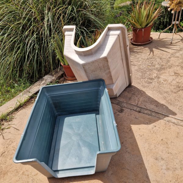 Large dog house, very stable