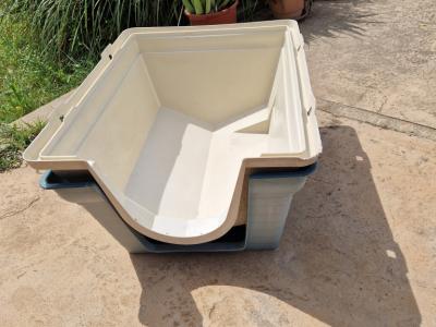 Large dog house, very stable