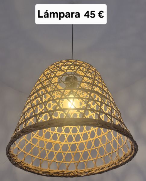 Lámpara grande de ratán
