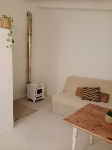 Large rustic estate with house in Petra