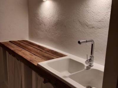 Large rustic estate with house in Petra