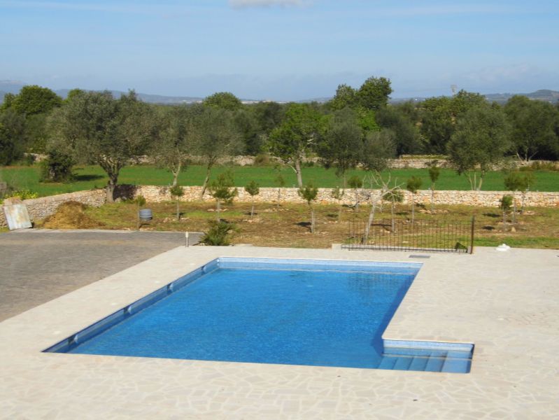 Grosse und unmöbierte Finca mit 2 sep Einheiten und Pool bei Felanitx-Campos --- F 46