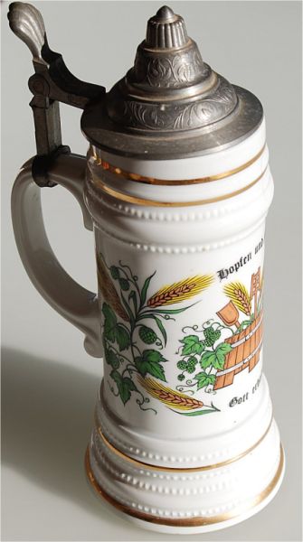 großer Bierkrug, Bierseidel, Porzellan