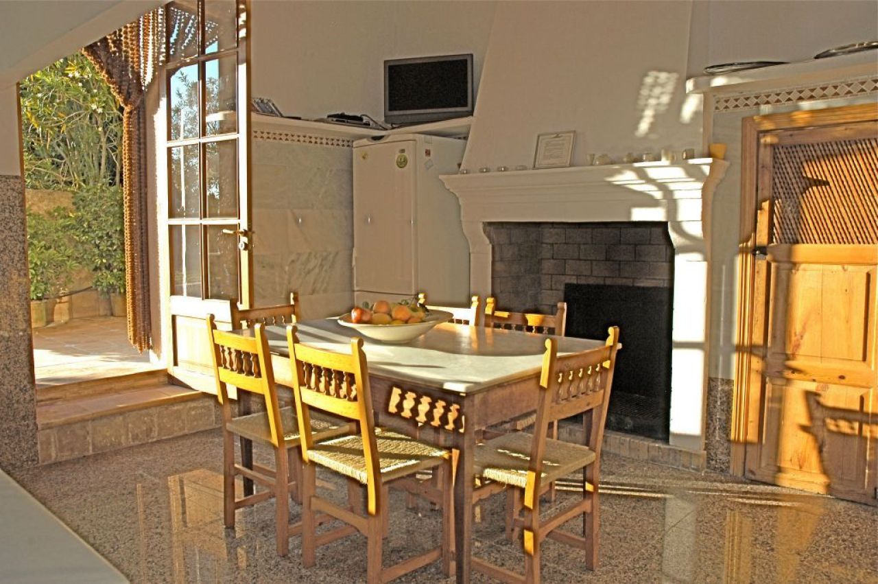 Grosser Gutshof mit Pool und Platz bis zu 10 Personen bei Porreres --- F 28 FZ