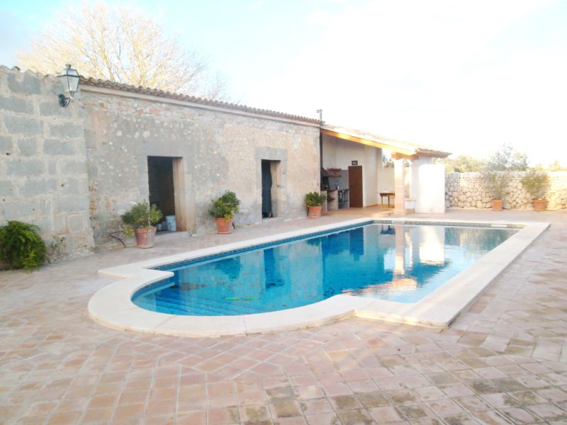 Grosser Gutshof mit Pool und Platz bis zu 10 Personen bei Porreres --- F 28 FZ