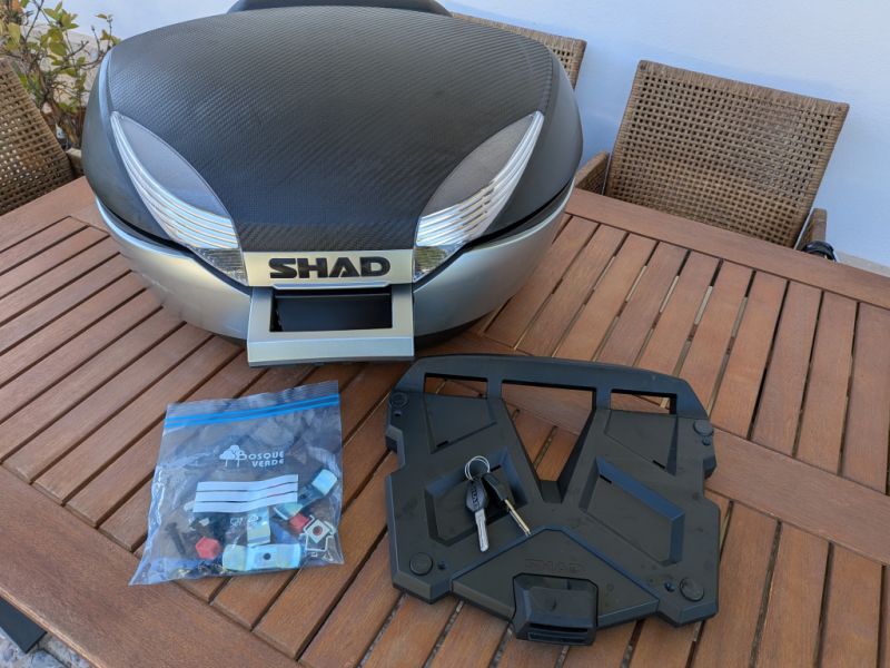 Großer SHAD Motorradkoffer 48 Liter