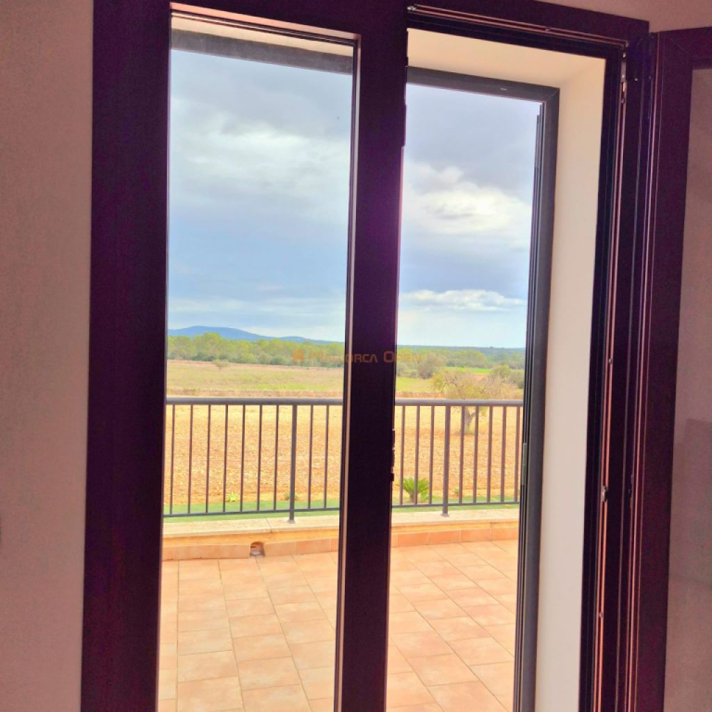 Großes Haus mit Pool und Garage in der Nähe von Porreres und Campos zu vermieten