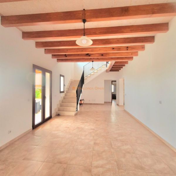 Großes Haus mit Pool und Garage in der Nähe von Porreres und Campos zu vermieten