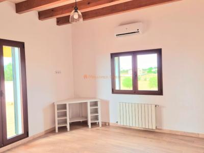 Großes Haus mit Pool und Garage in der Nähe von Porreres und Campos zu vermieten