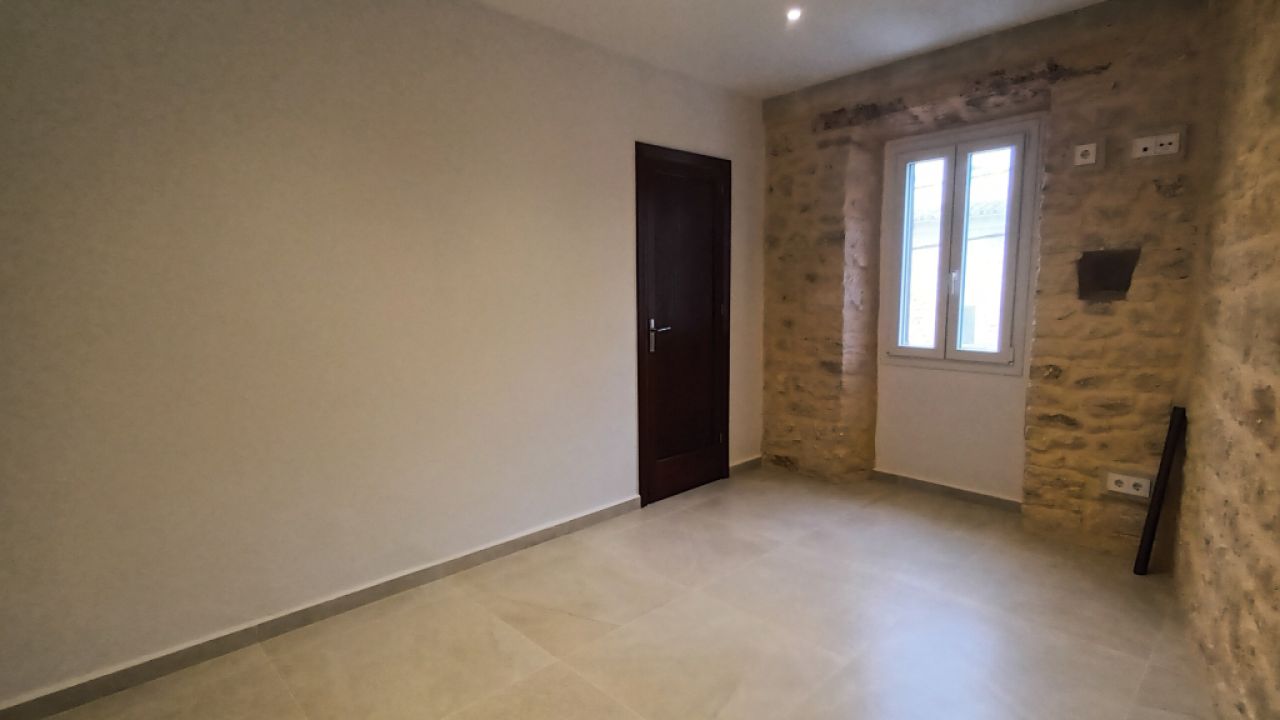 Grosses,saniertes Apartment mit Terrasse und AC in Zentrumsnähe - Santanyi -- AP 05