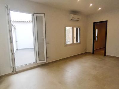 Grosses,saniertes Apartment mit Terrasse und AC in Zentrumsnähe - Santanyi -- AP 05