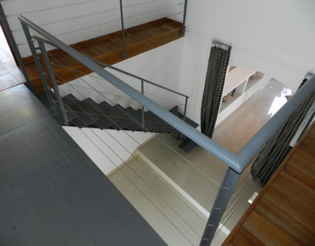 Large and elegant two-storey apartment with pool and garden - AP 108