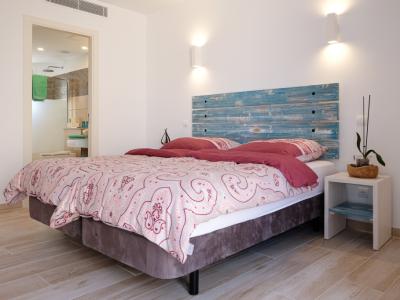 Großzügiges Reihenhaus mit Pool und Dachterrasse in SIllot