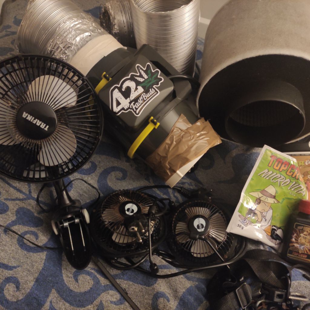 Grow tent incl. equipment