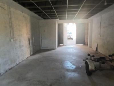 Plot in a central location with a large storage room in Es LLombards --- S 13