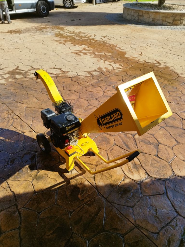 Wood chipper from Garland