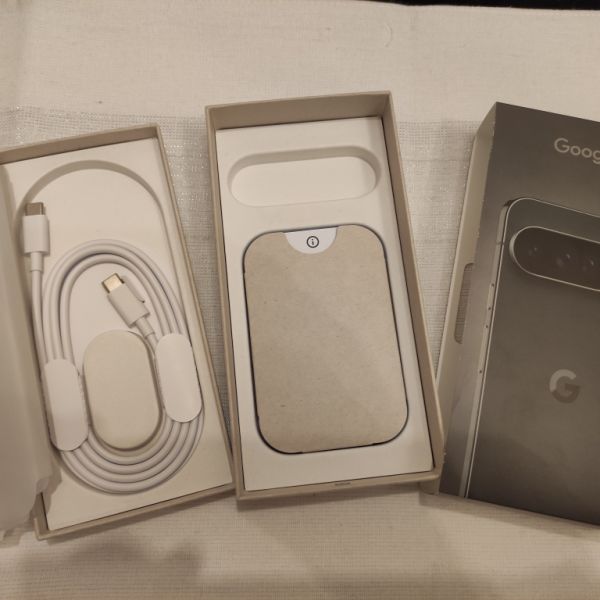 Google Pixel 10 Pro XL mobile phone