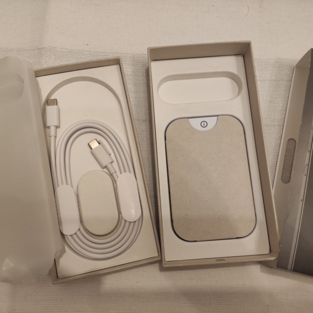 Google Pixel 10 Pro XL mobile phone