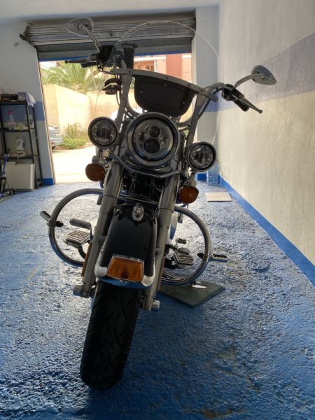 ️ Harley-Davidson Heritage Softail – well-maintained garage-kept vehicle