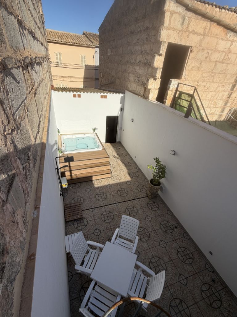 House in Muro. Approximately 250 m2.