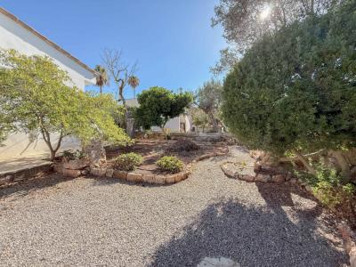 Haus oder freistehendes Chalet zum Verkauf in Cala Llombards. Ref. Baes-1038