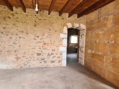 House for sale in a very quiet area 4km from Sant Llorenç
