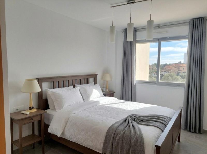 Helle, sehr schöne Wohnung mit Gemeinschaftspool