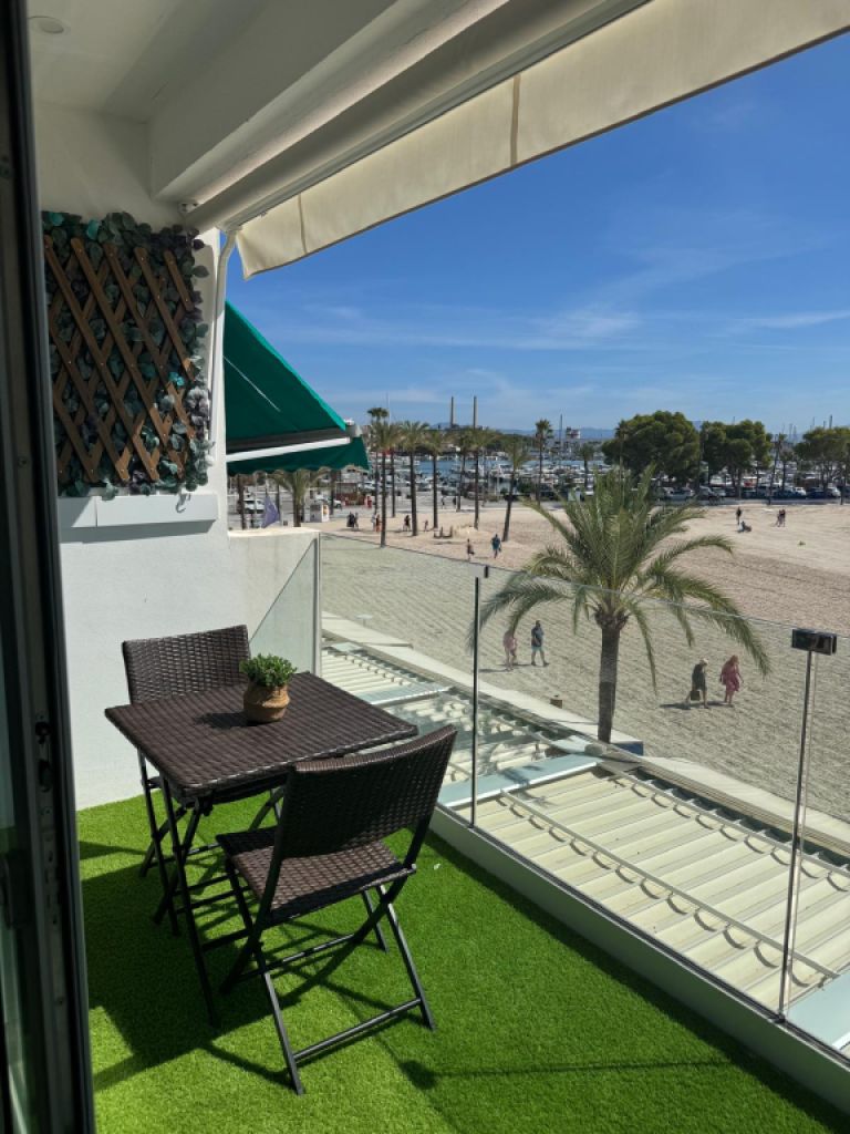 Helles Studio mit Meerblick in Port d’Alcúdia – offizielle Ferienvermietungslizenz