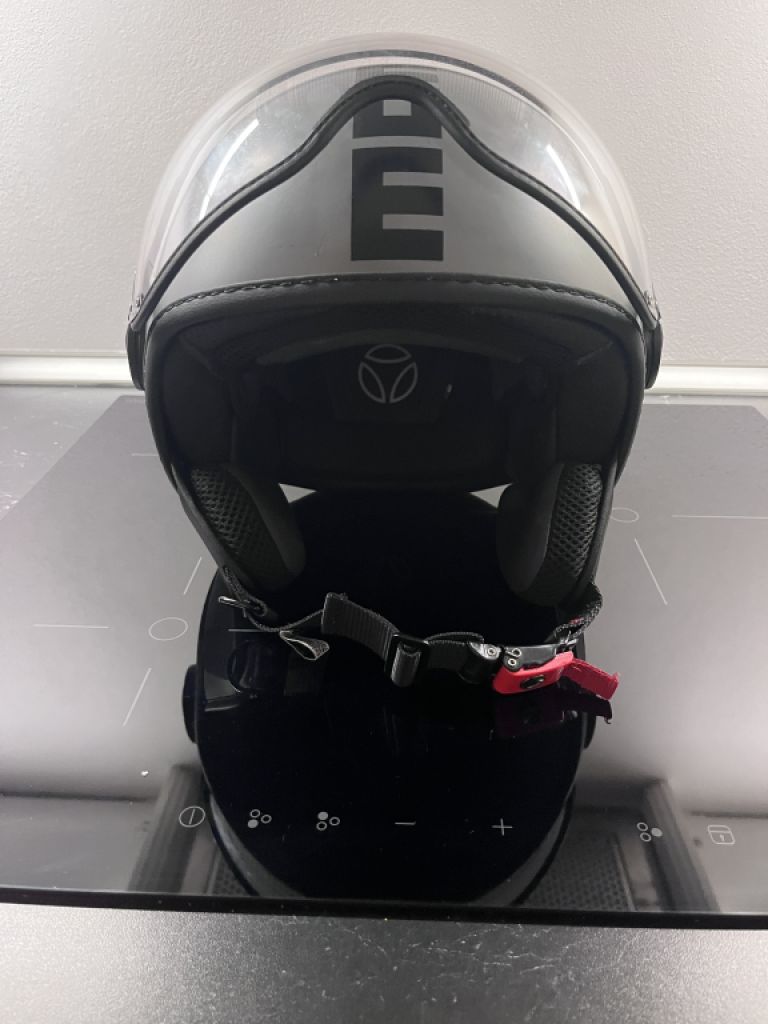 Helmet Momo Design XL