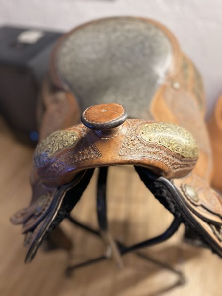 High-End Western-Sattel – Handgefertigt, Ausgezeichneter Zustand