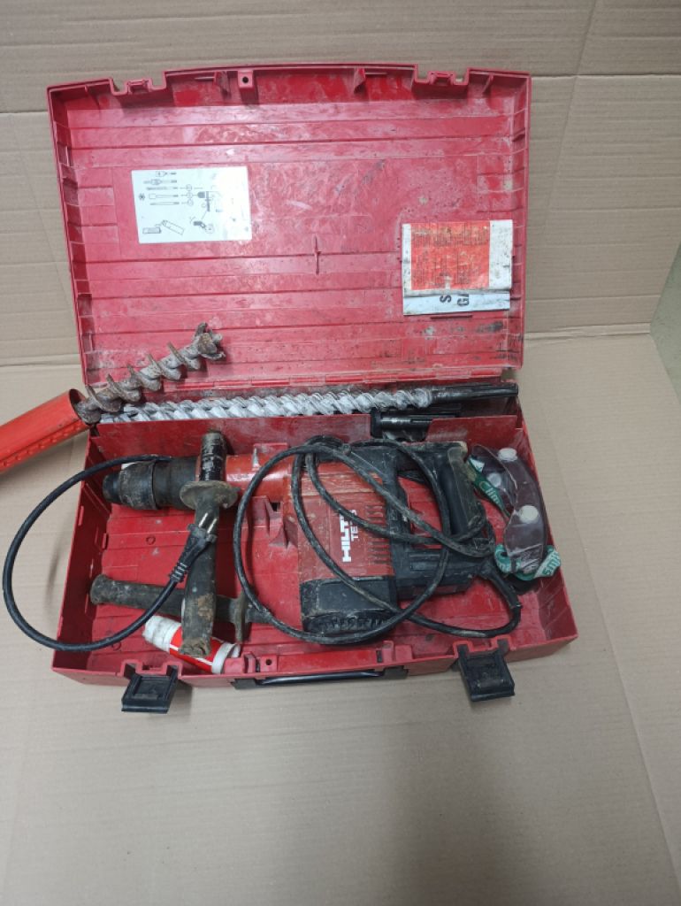 Hilti TE 75 combi rotary hammer
