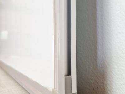 High-quality magnetic board 90x120 cm white